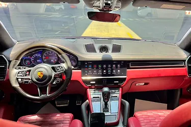 2022 Porsche Cayenne GTS