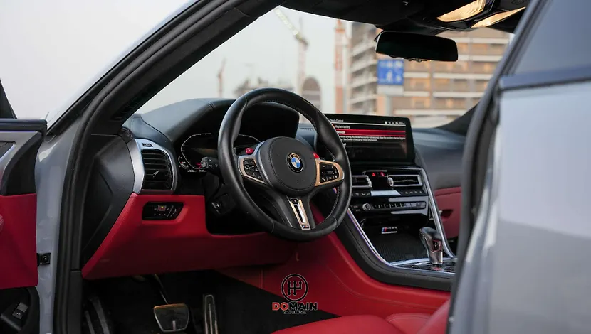 2023 BMW M8