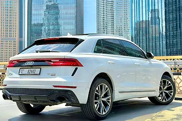 2022 AUDI Q8