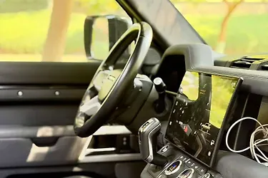 2023 Land Rover Defender 