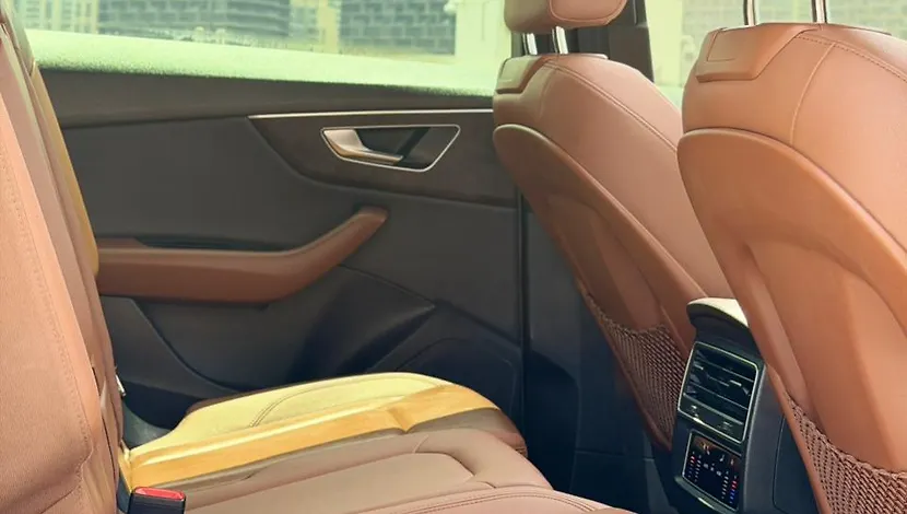 2022 AUDI Q8