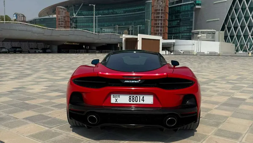 McLaren GT