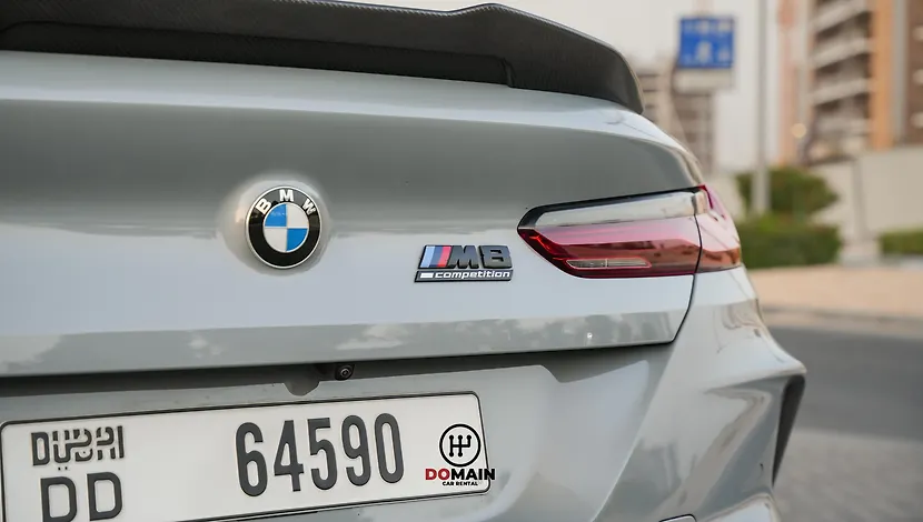 2023 BMW M8