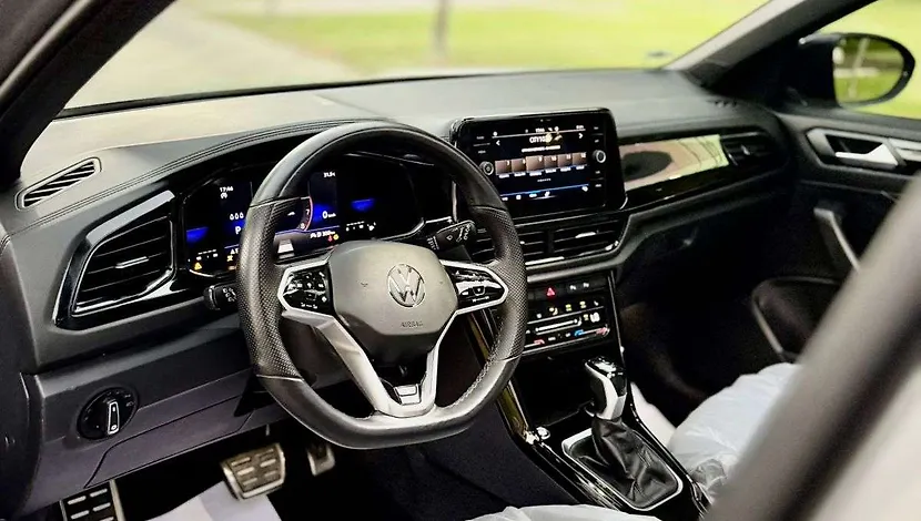 2023 VOLKSWAGEN TROC