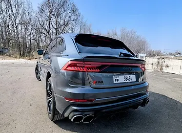 2023 Audi SQ8