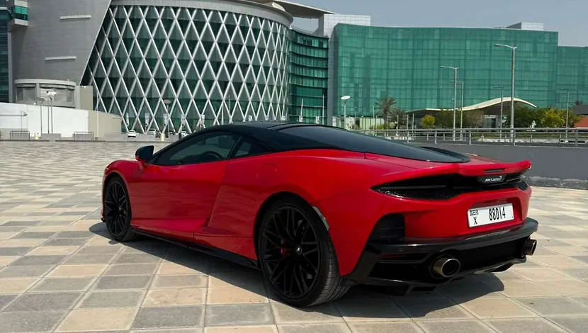McLaren GT