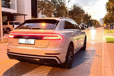 2022 Audi Q8
