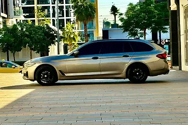 BMW 520I Hatchback