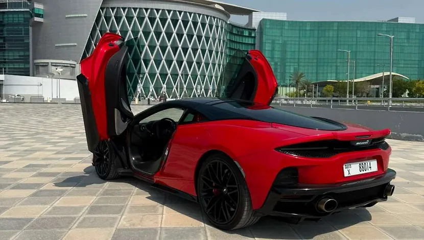 McLaren GT