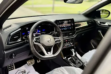 2023 VOLKSWAGEN TROC