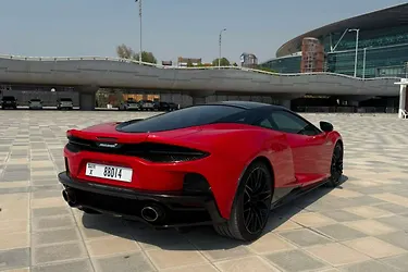 McLaren GT