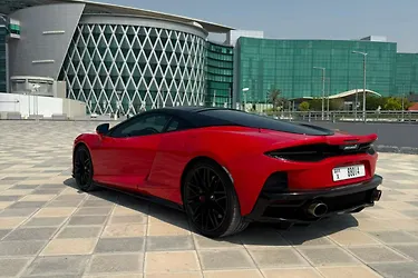 McLaren GT