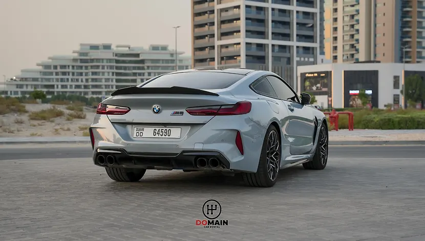 2023 BMW M8